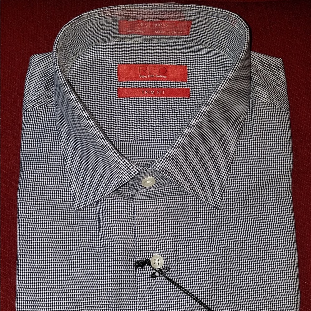 Brand New SAKS FIFTH AVENUE RED TRIM fit